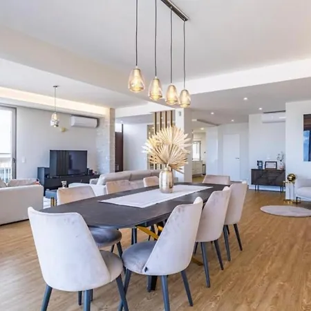 Amazing View - Lux & Pool