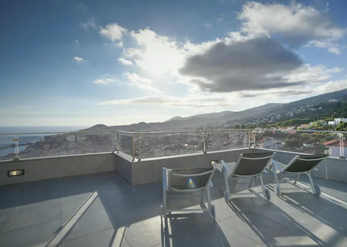 Amazing View - Lux & Pool * Funchal (Madeira)